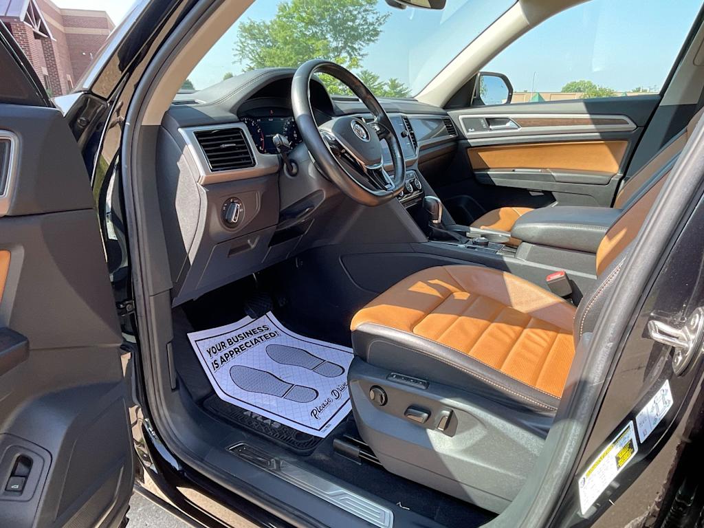 Thumbnail: 2018 Volkswagen Atlas - 10