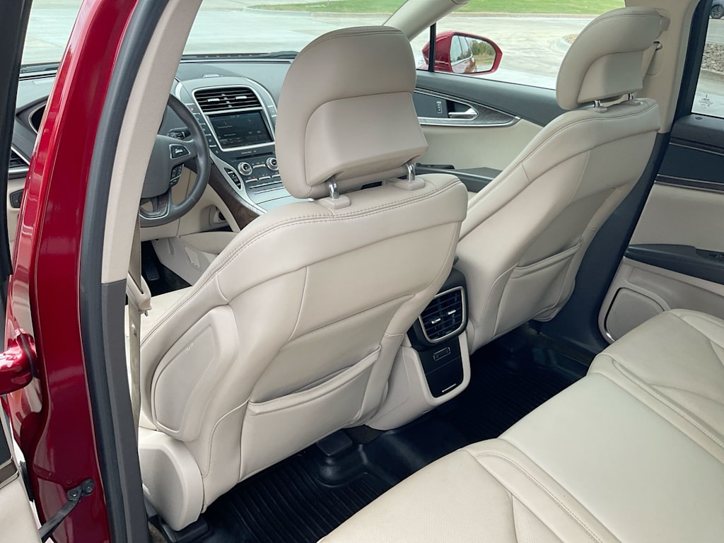 Thumbnail: 2016 Lincoln MKX - 12