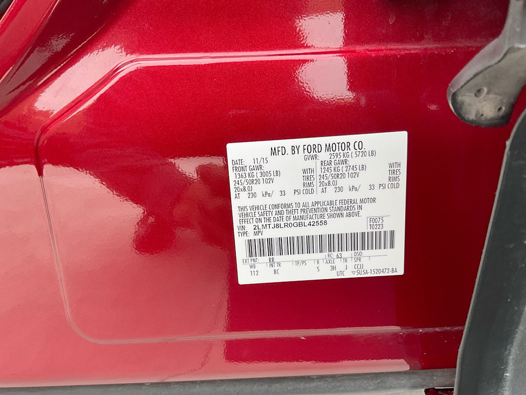 Thumbnail: 2016 Lincoln MKX - 38