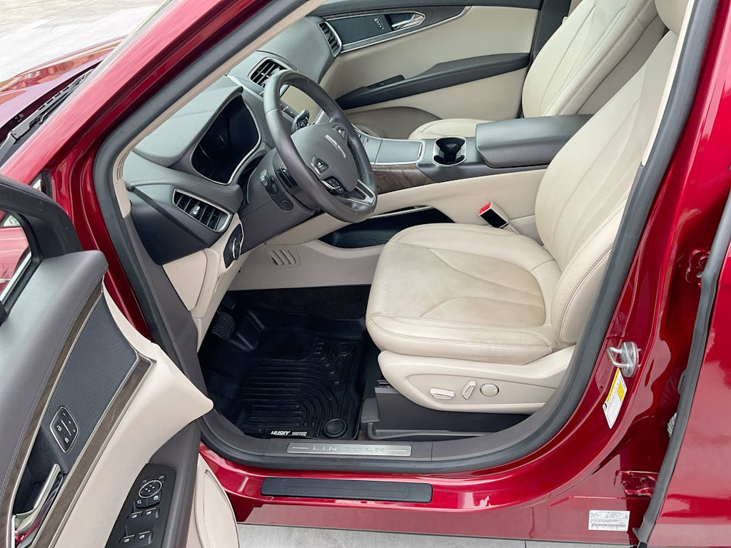 Thumbnail: 2016 Lincoln MKX - 10