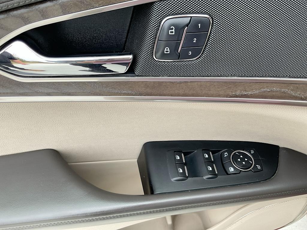 Thumbnail: 2016 Lincoln MKX - 26