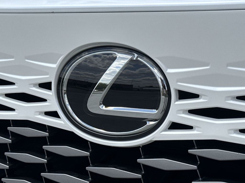 Thumbnail: 2023 Lexus RX - 7