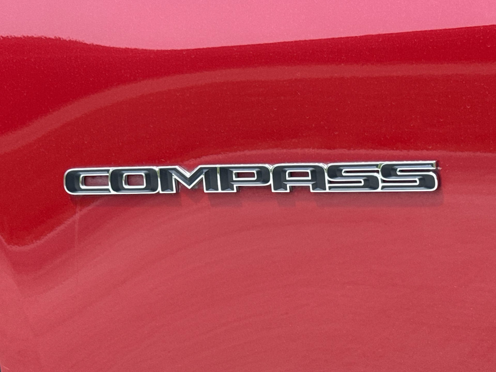 Thumbnail: 2019 Jeep Compass - 25