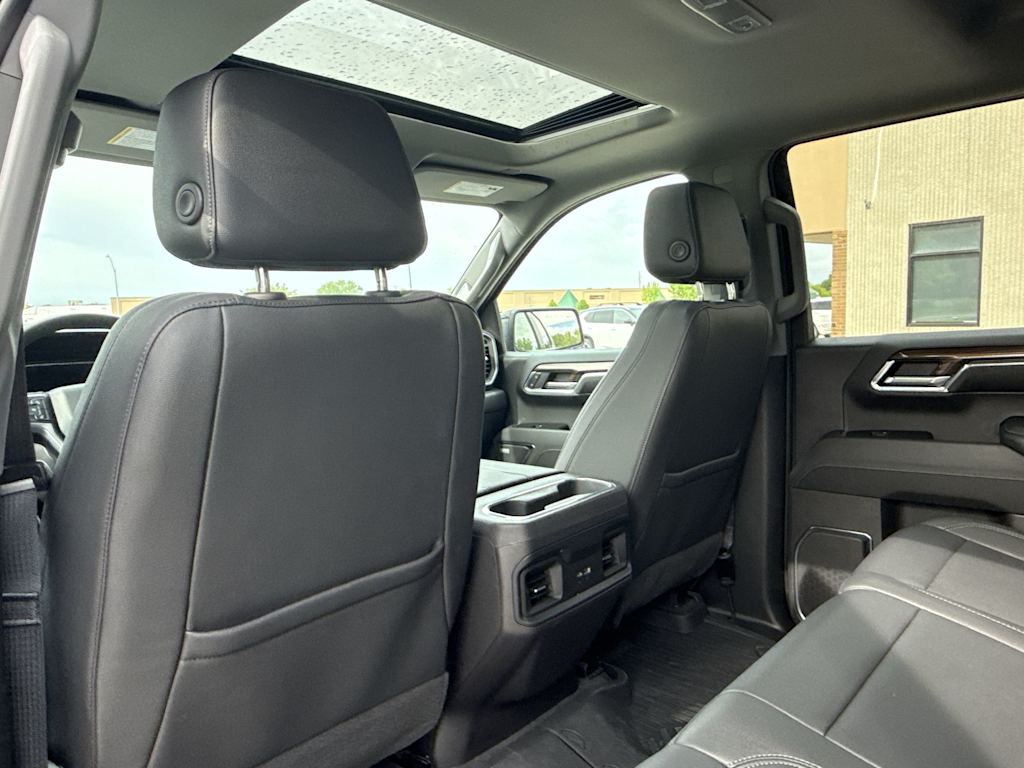 Thumbnail: 2024 Chevrolet Silverado 1500 - 24