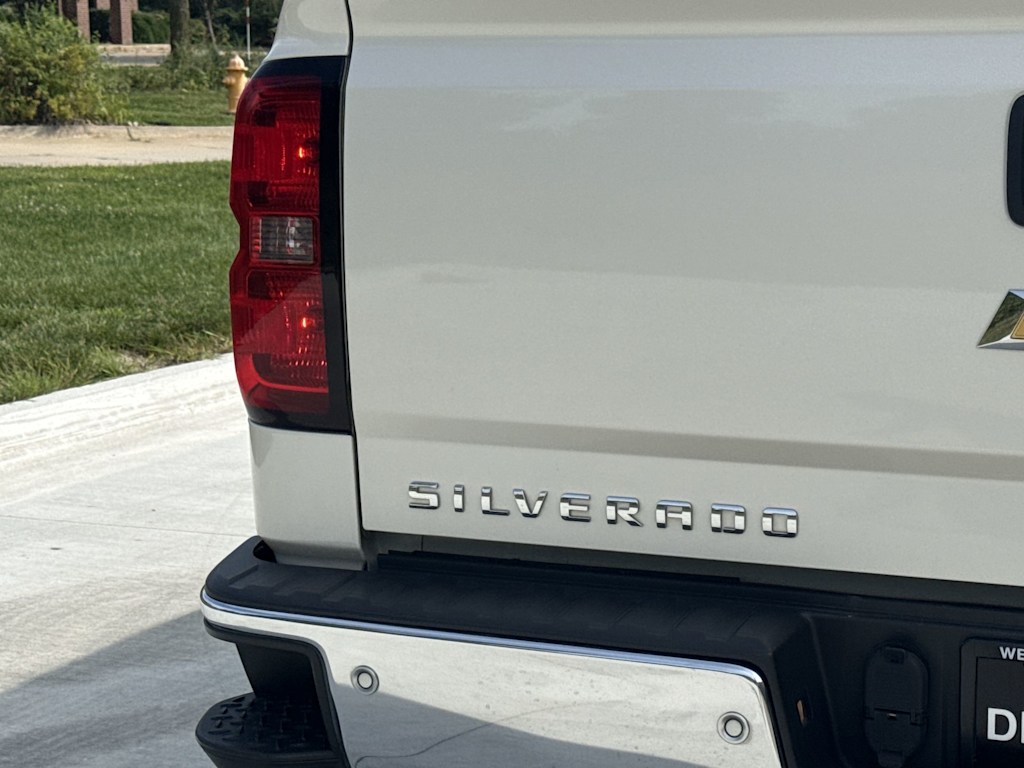 Thumbnail: 2014 Chevrolet Silverado 1500 - 20