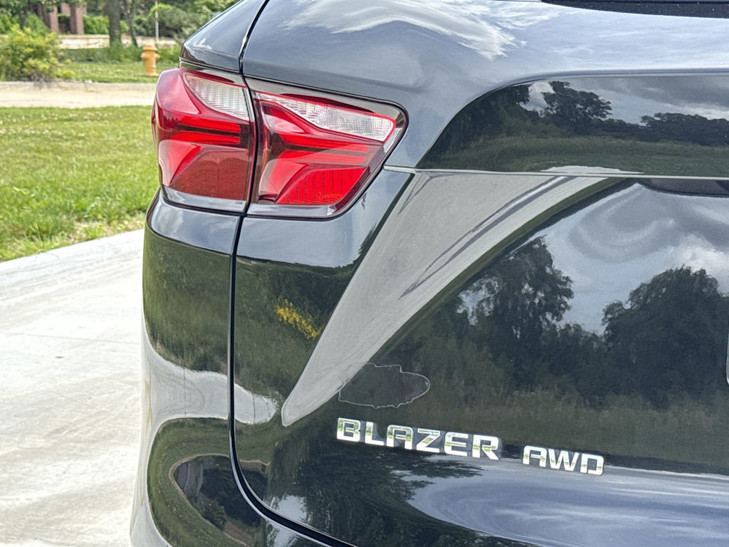 Thumbnail: 2019 Chevrolet Blazer - 25