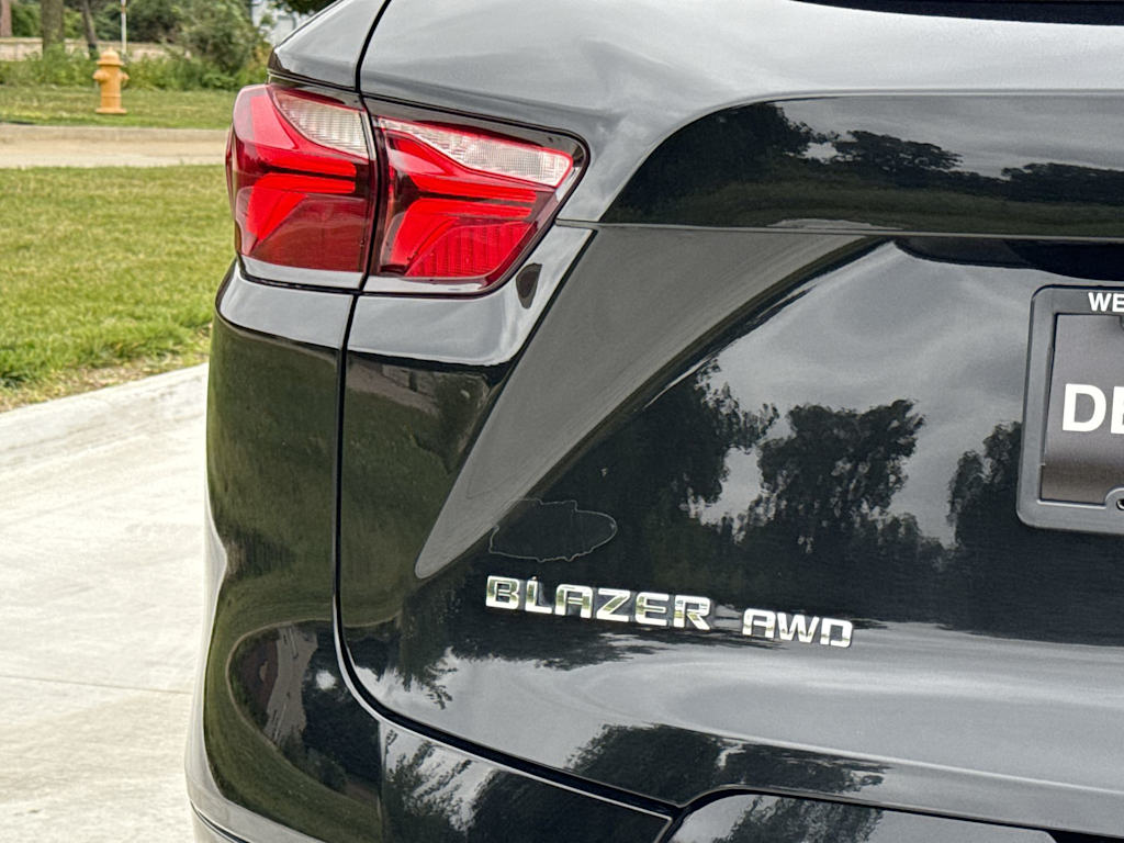 Thumbnail: 2019 Chevrolet Blazer - 26