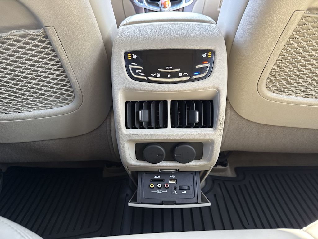 Thumbnail: 2014 Cadillac SRX - 39