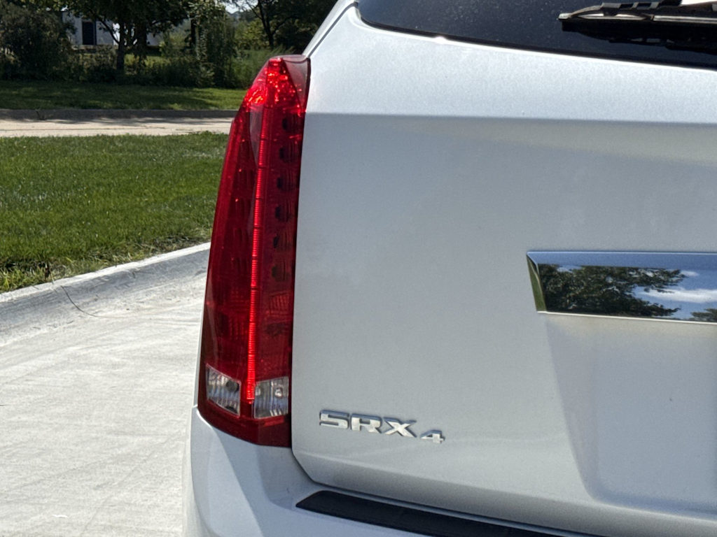Thumbnail: 2014 Cadillac SRX - 24