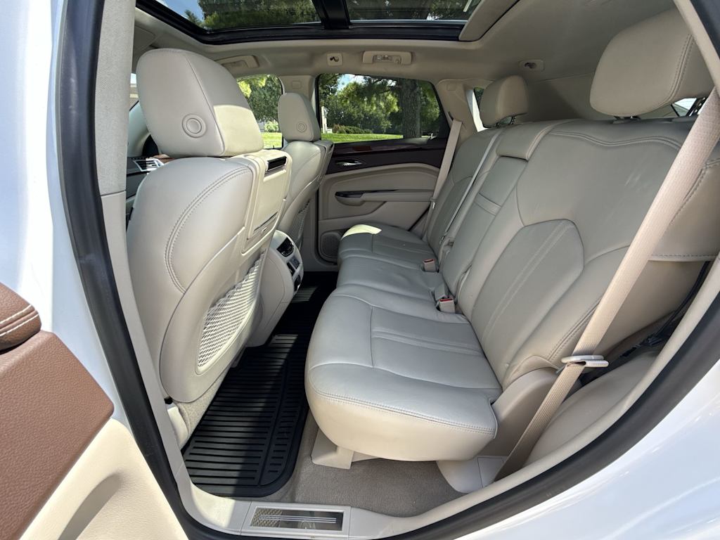 Thumbnail: 2014 Cadillac SRX - 27
