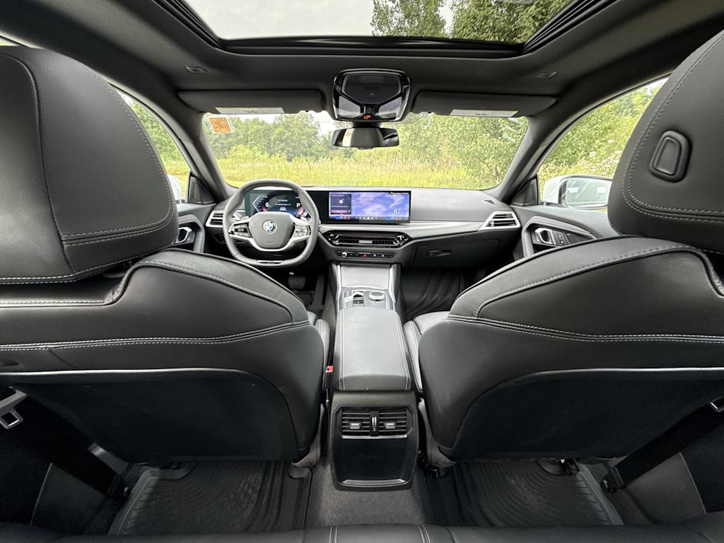 Thumbnail: 2025 BMW 2 Series - 9