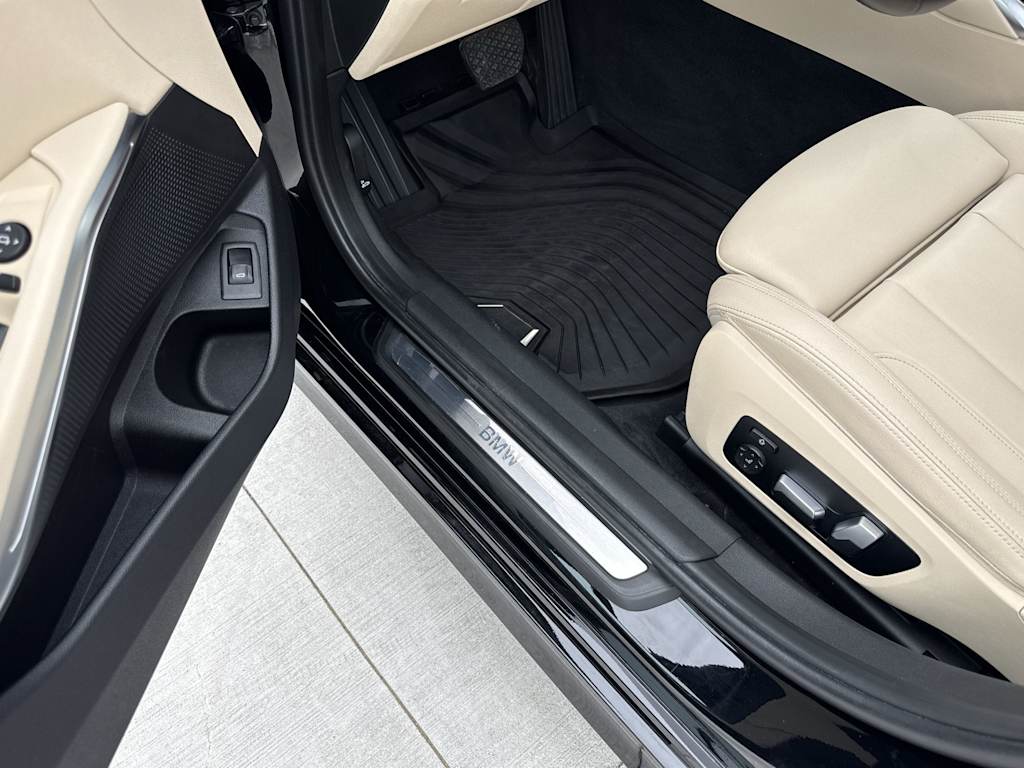 Thumbnail: 2021 BMW 3 Series - 42
