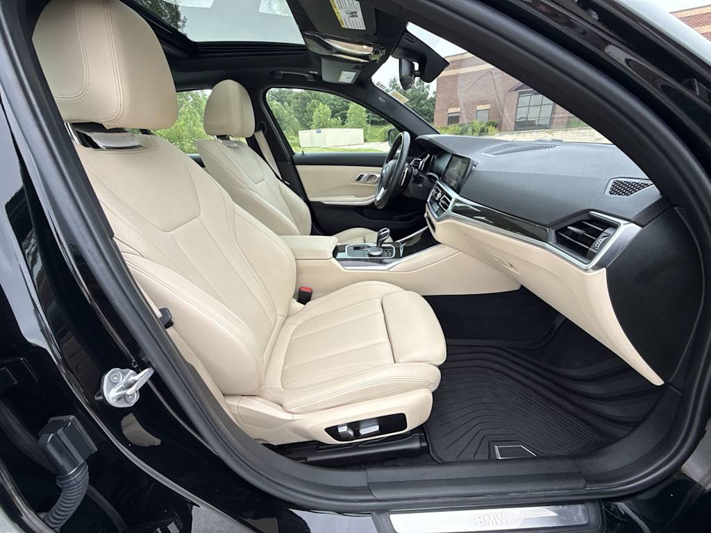 Thumbnail: 2021 BMW 3 Series - 30