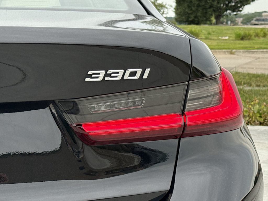 Thumbnail: 2021 BMW 3 Series - 24