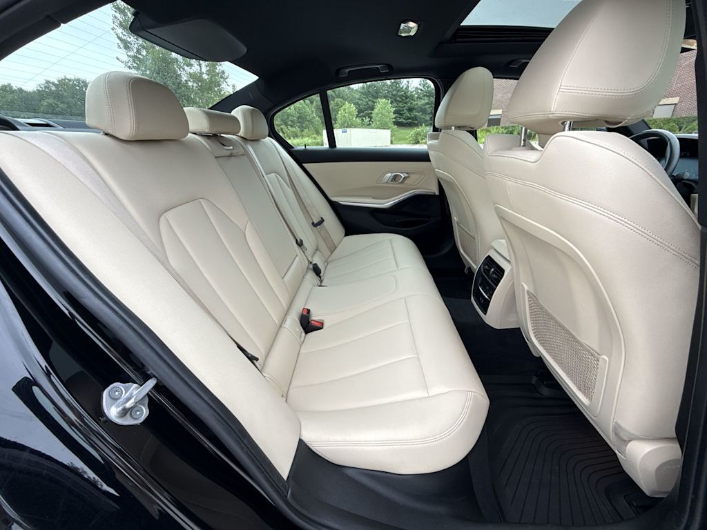 Thumbnail: 2021 BMW 3 Series - 28