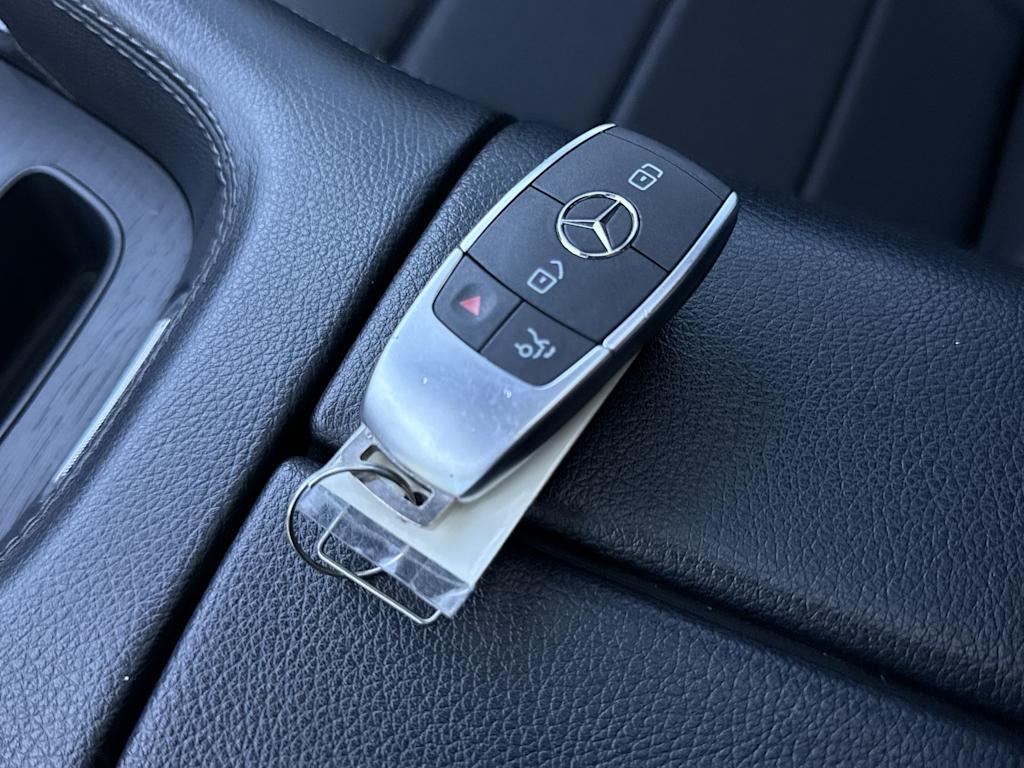 Thumbnail: 2020 Mercedes-Benz GLE - 17