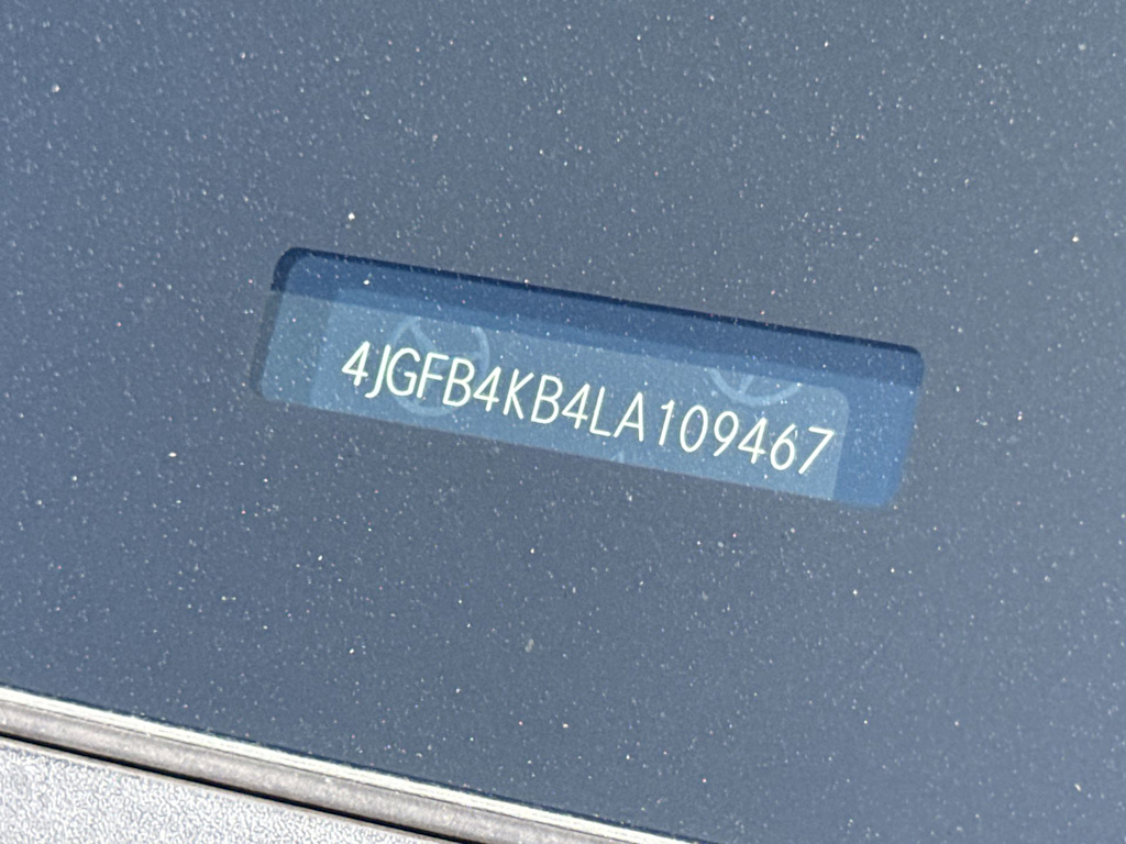 Thumbnail: 2020 Mercedes-Benz GLE - 18