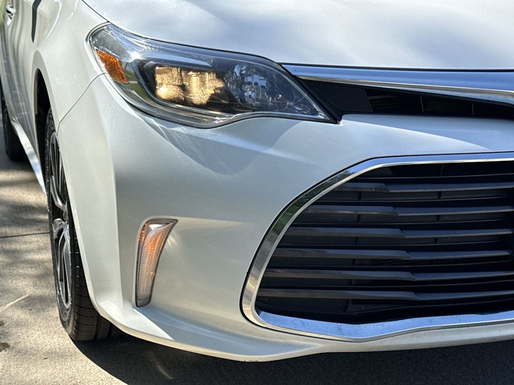 Thumbnail: 2016 Toyota Avalon - 5
