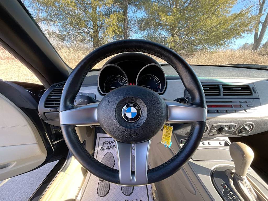 2003 BMW Z4 2.5i 10