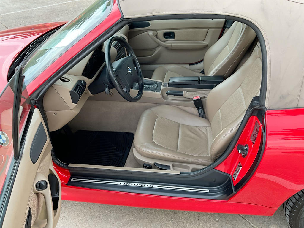 Thumbnail: 1998 BMW Z3 - 9