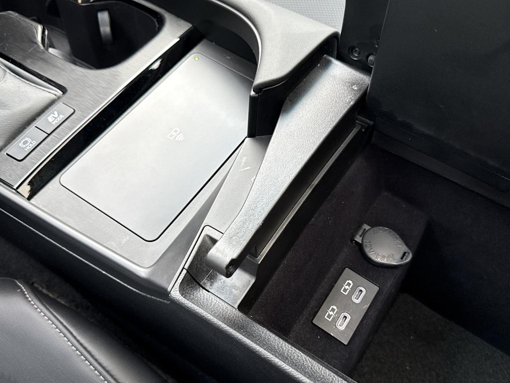 Thumbnail: 2023 Lexus ES - 33