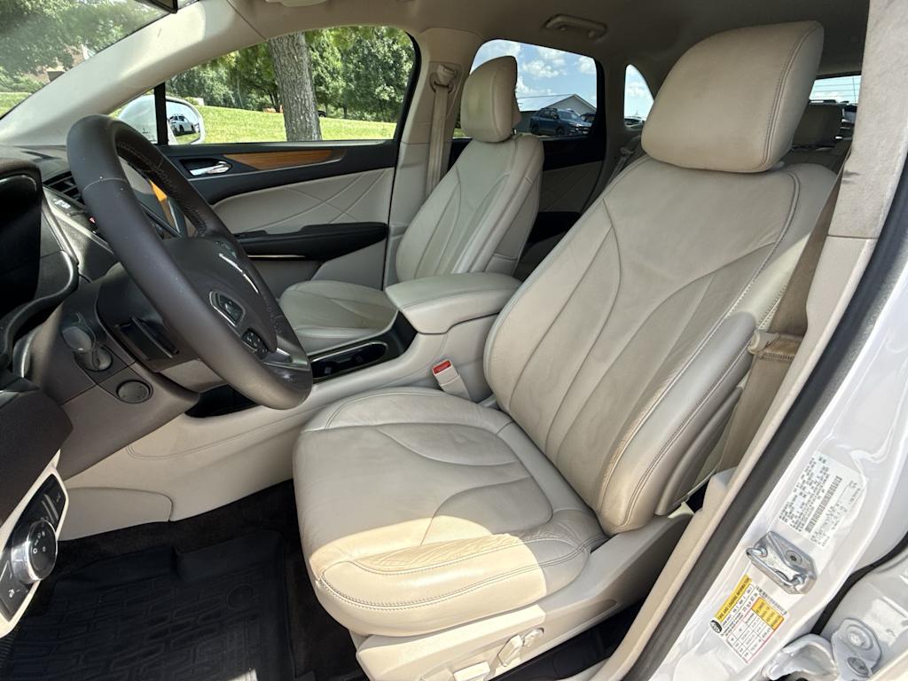 Thumbnail: 2018 Lincoln MKC - 11