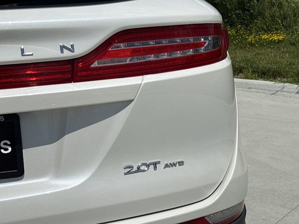 Thumbnail: 2018 Lincoln MKC - 40