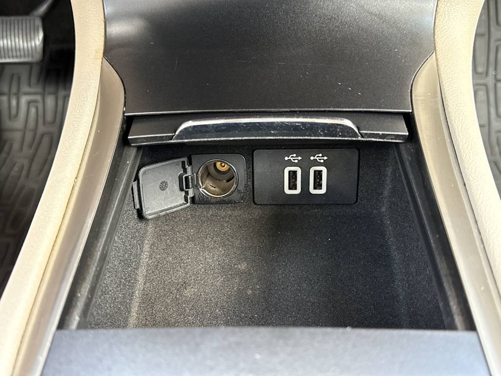 Thumbnail: 2018 Lincoln MKC - 36