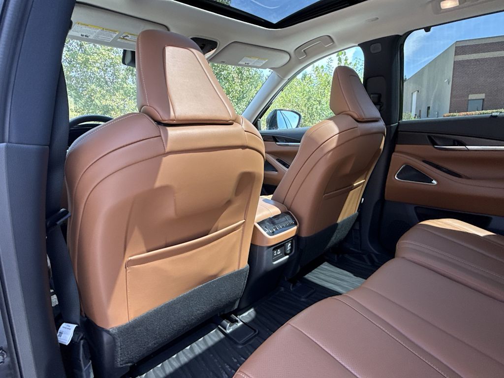 Thumbnail: 2025 INFINITI QX60 - 12