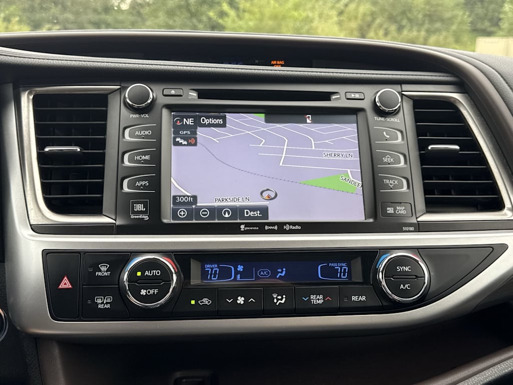 Thumbnail: 2017 Toyota Highlander - 13