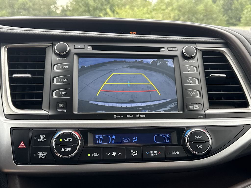 Thumbnail: 2017 Toyota Highlander - 34
