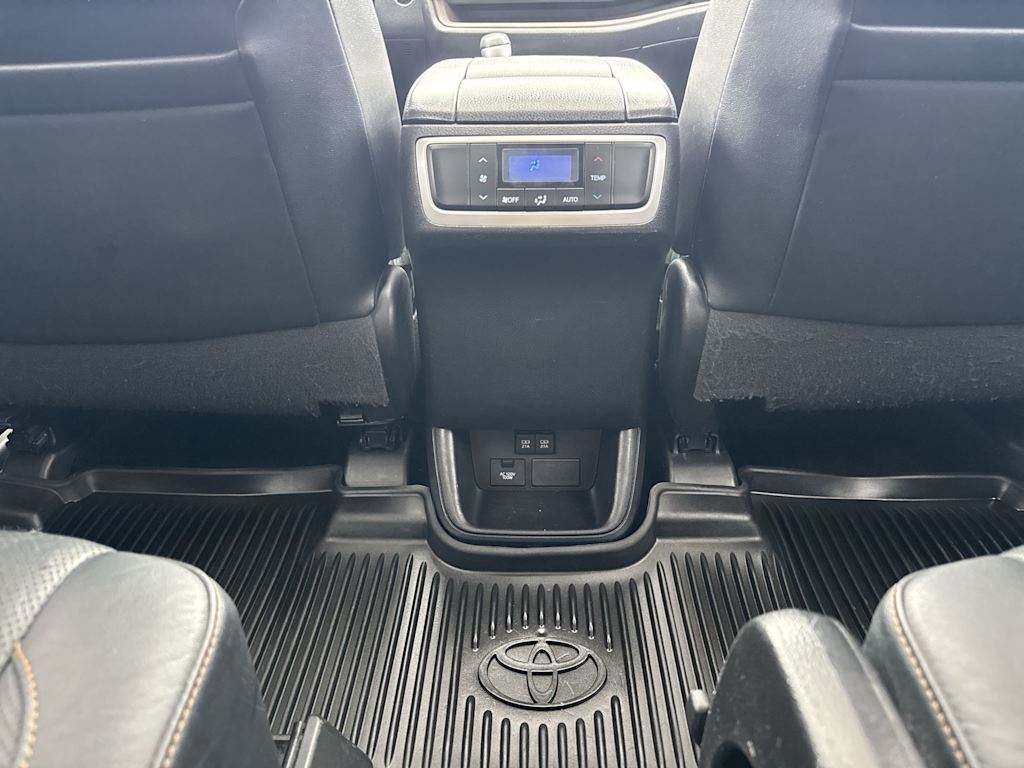 Thumbnail: 2017 Toyota Highlander - 41