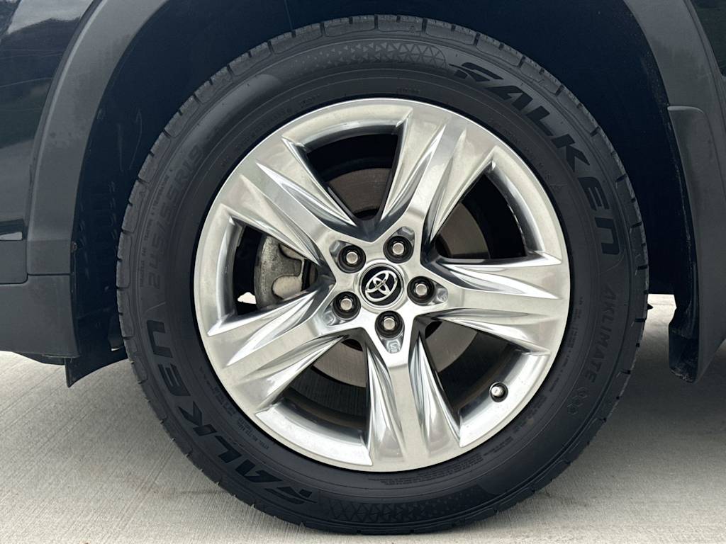 Thumbnail: 2017 Toyota Highlander - 6