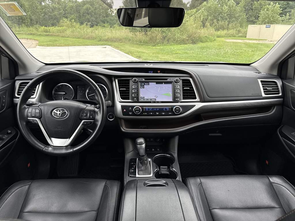 Thumbnail: 2017 Toyota Highlander - 2