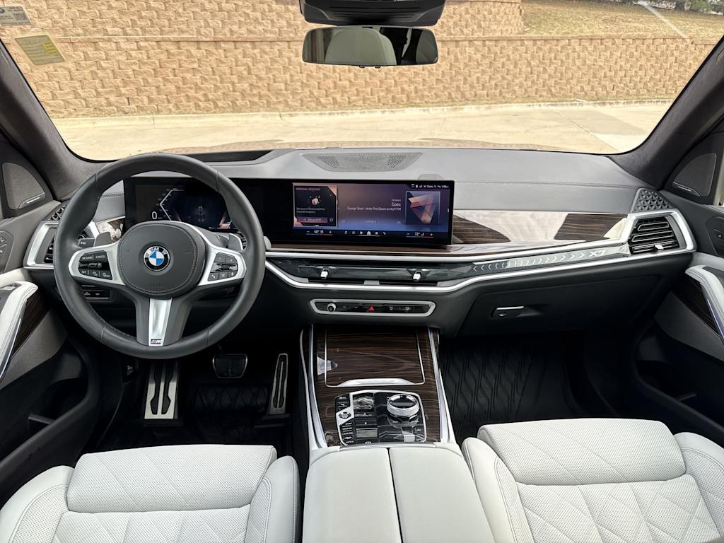 Thumbnail: 2024 BMW X7 - 2