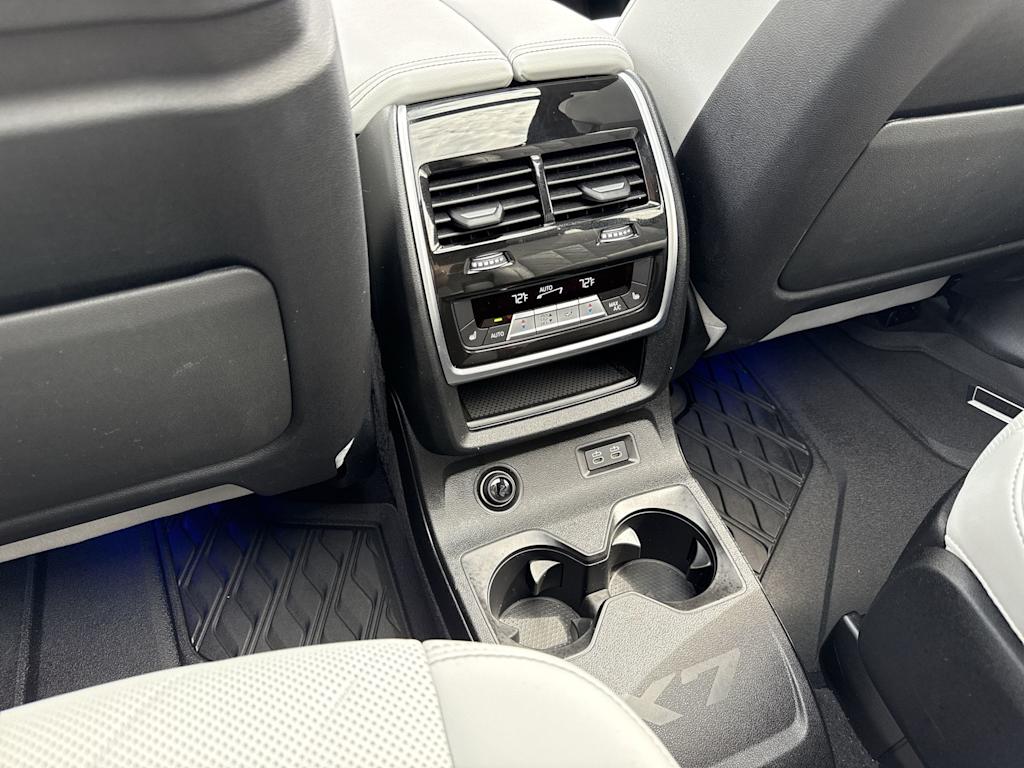Thumbnail: 2024 BMW X7 - 41