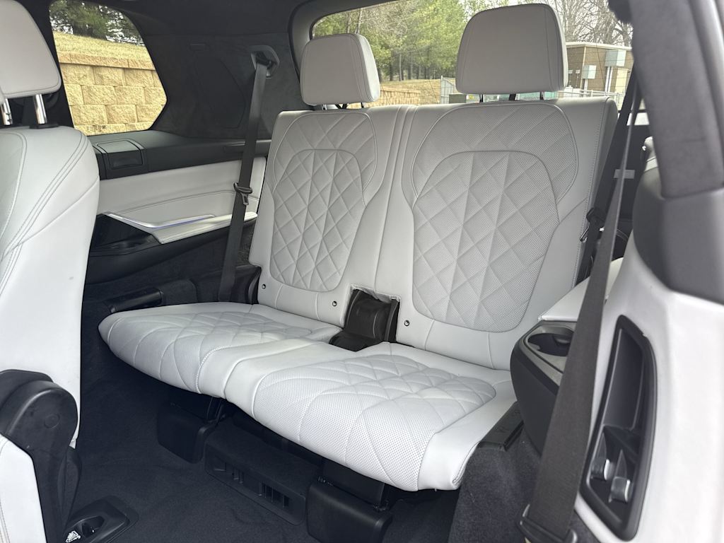 Thumbnail: 2024 BMW X7 - 40
