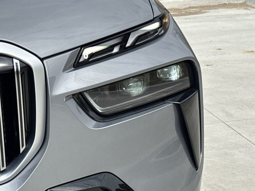 Thumbnail: 2024 BMW X7 - 24