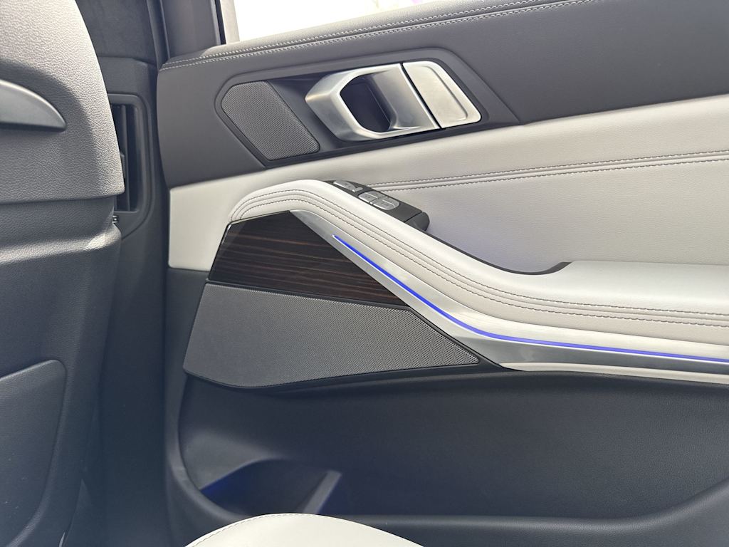 Thumbnail: 2024 BMW X7 - 42