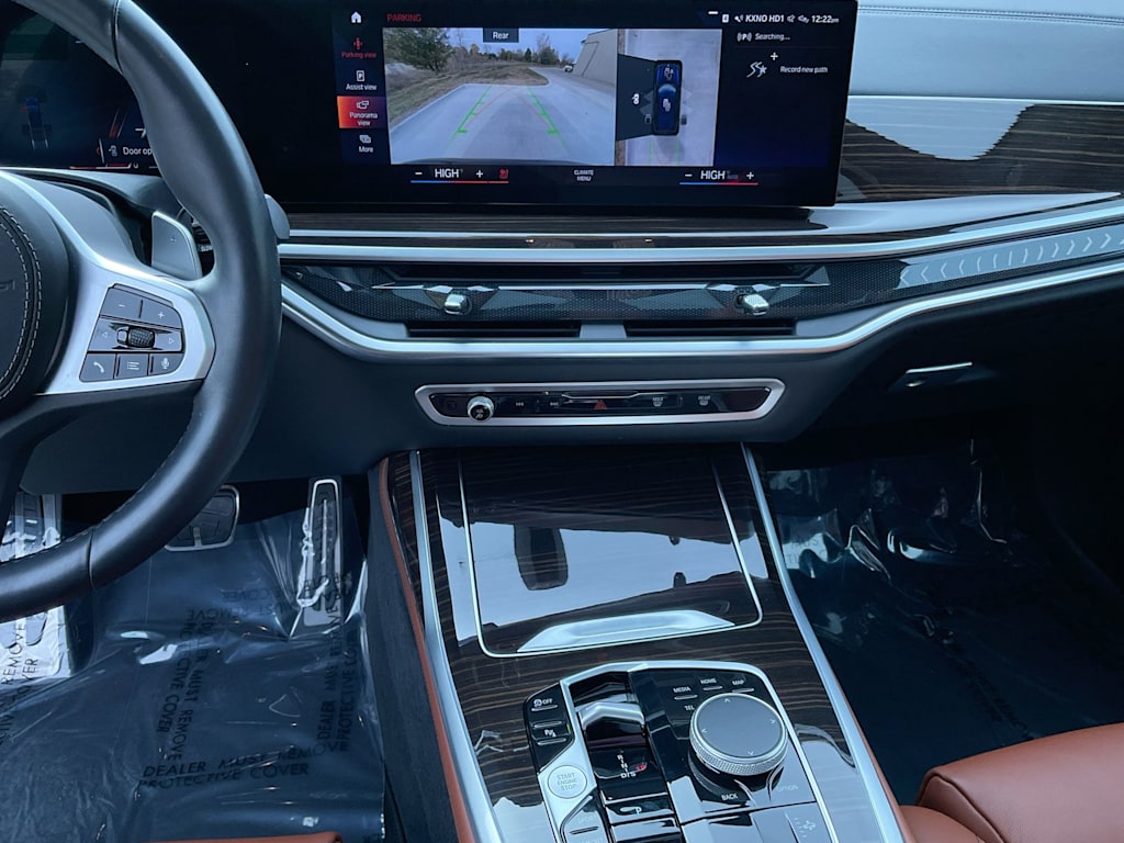 Thumbnail: 2023 BMW X7 - 16