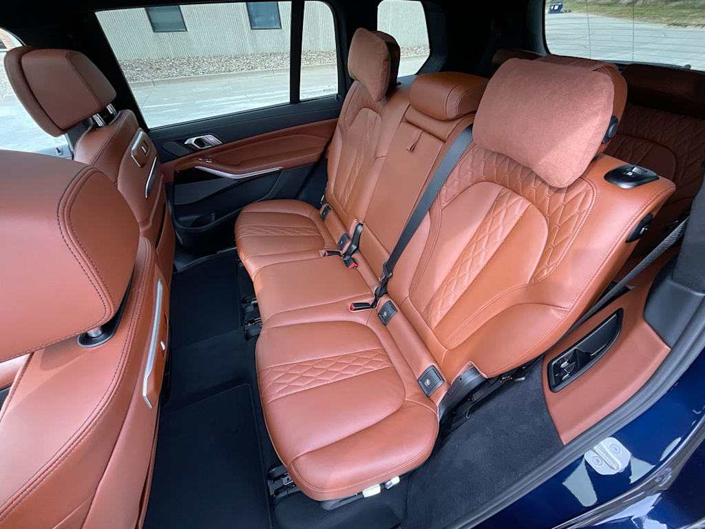 Thumbnail: 2023 BMW X7 - 26