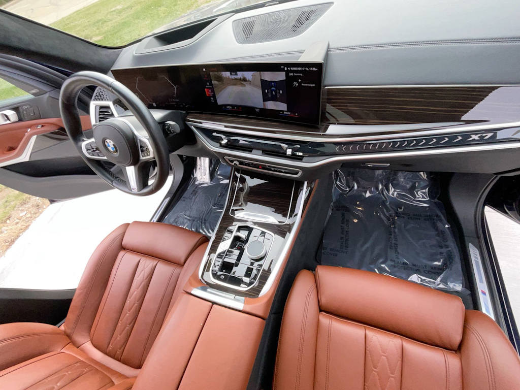 Thumbnail: 2023 BMW X7 - 2