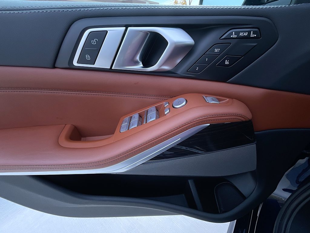 Thumbnail: 2023 BMW X7 - 31