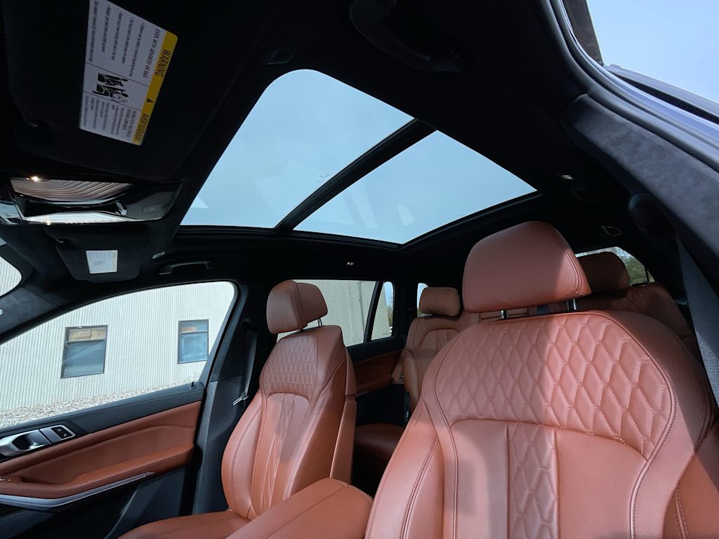 Thumbnail: 2023 BMW X7 - 32