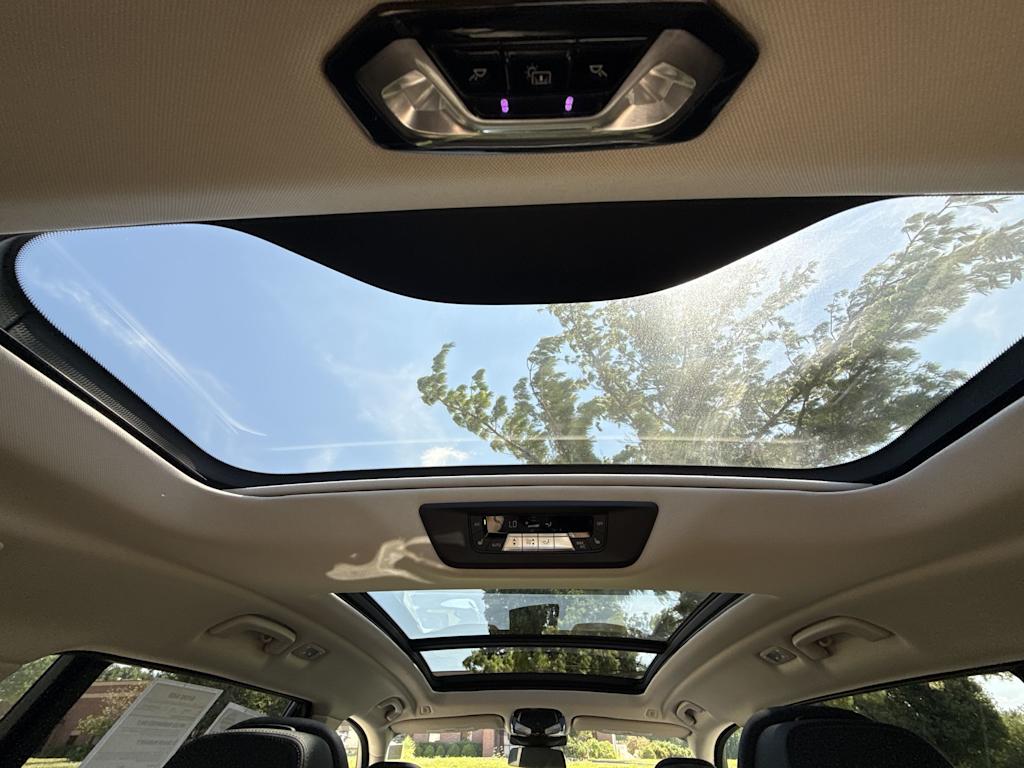 Thumbnail: 2025 BMW X7 - 28