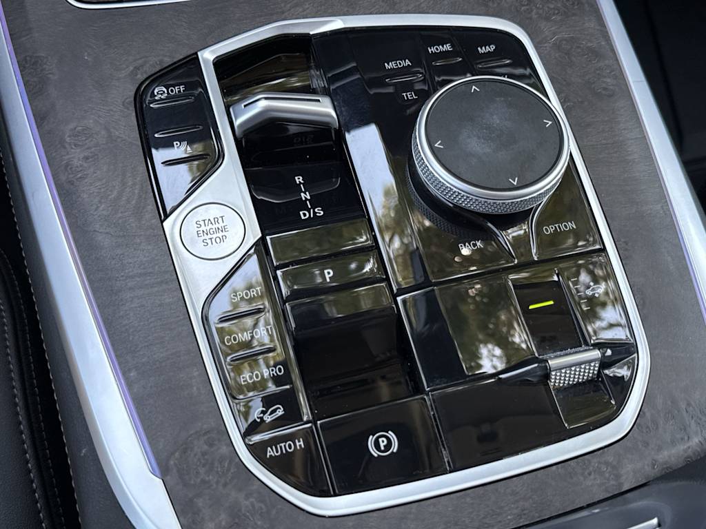 Thumbnail: 2025 BMW X7 - 36