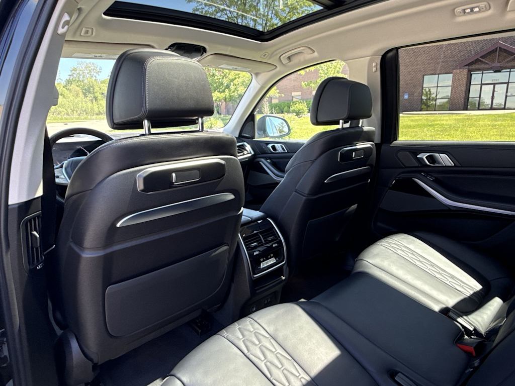Thumbnail: 2023 BMW X7 - 12