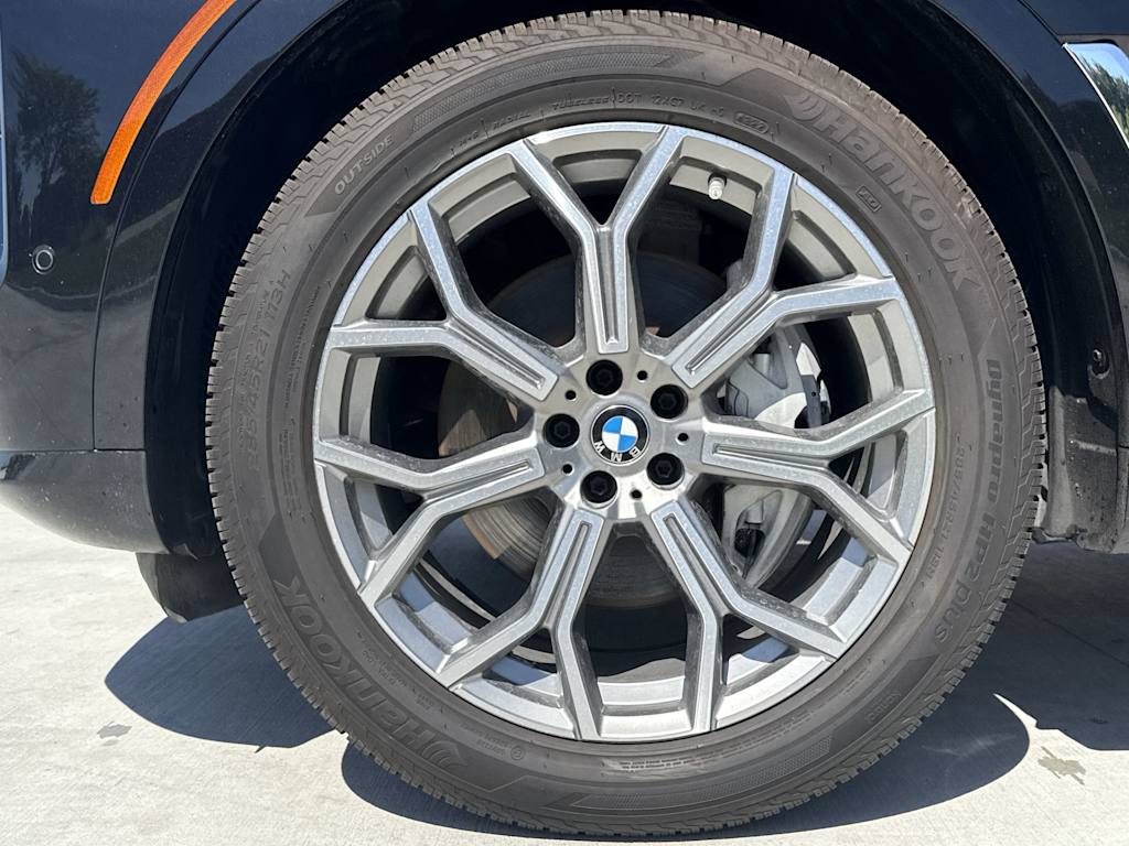 Thumbnail: 2023 BMW X7 - 7