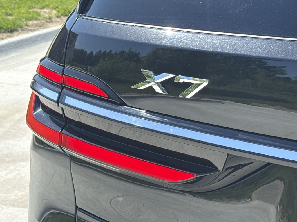 Thumbnail: 2023 BMW X7 - 24