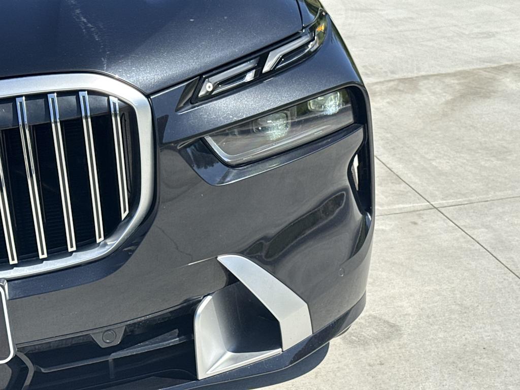 Thumbnail: 2023 BMW X7 - 22